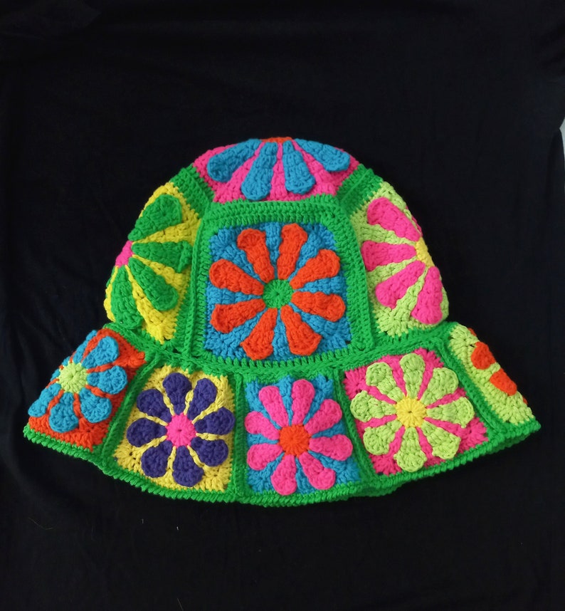 Custom order, big crochet daisy flower bucket hat, couple gift, gift for her, crochet bucket hat, crochet accessories, crochet summer hat zdjęcie 10
