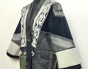 Chaqueta kimono de mezclilla negra y gris, tejido a mano, diseño de patchwork reciclado.