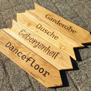 Engraved signposts made of oak – remaining stock with character, oak wooden sign, B goods, remaining stock signpost solid wood oak sign