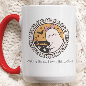 Niedliche Halloween-Becher, freundliche Geist-Kaffeetasse, Herbst ästhetischer Akzent Becher, gruselige Saison Lehrer Geschenk, Halloween Housewarming Becher Dekor