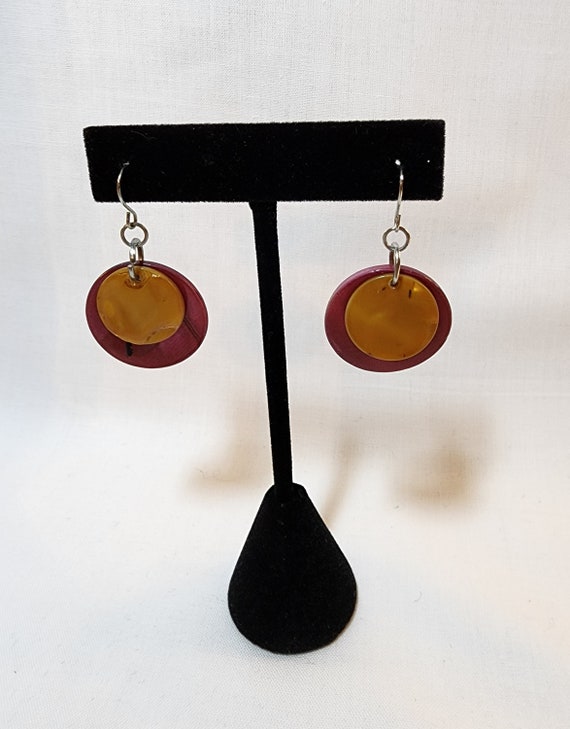 Dyed Shell Necklae - image 3