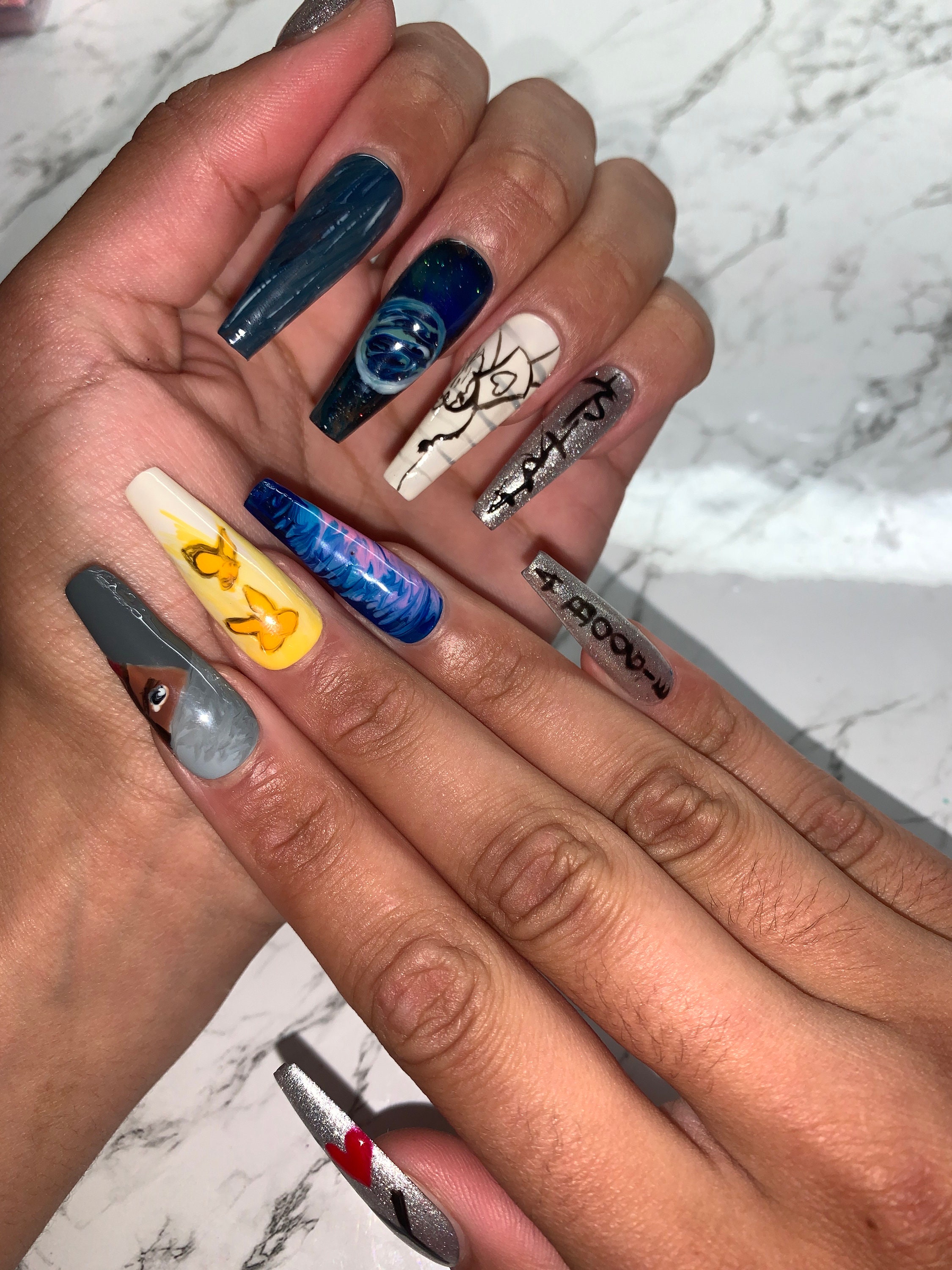 21 Aesthetic Baddie Nails To Inspire Your Next Look  Acrylic nails coffin  short, Long acrylic nails coffin, Glow nails