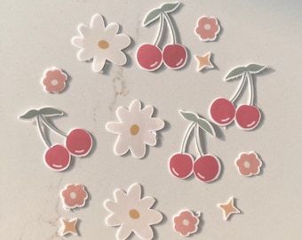 Delicado y lindo, muy cereza, flor, flor de cerezo, dulce, baya: paquete de pegatinas y calcomanías impermeables para computadora portátil y botella de agua