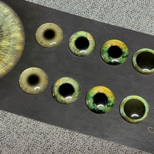 Nr.13 Set 4in1  Eye chips for Custom Blythe Dolls - 14mm With realistic or multi colored eyes; green and others; Handmade