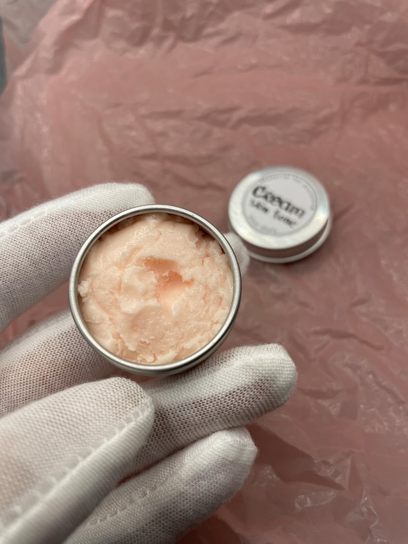 Modeling paste, craft supplies, customizing tools, and a UV lamp for doll face making. Modeling paste is often used to sculpt facial features, while customizing tools can be used to add details like lips or eyeshadow.
