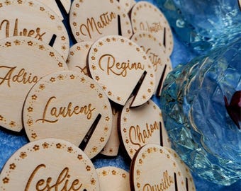 Glashänger, Weinanhänger aus Holz, Weinanhänger, personalisierter Weinanhänger, Hochzeitsglashänger, Hochzeitsdeko