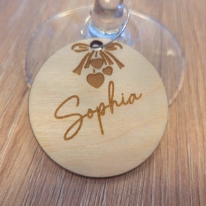 Talismã de vidro personalizado, amuleto de madeira personalizado para casamento, decoração de mesa de casamento, nomes de convidados, amuleto de vinho de madeira original eco