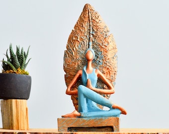 Estatua de mujer yoga - Estatua de mujer meditando en postura de loto