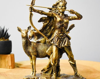 手作りのアルテミス彫刻：古代ギリシャの女神像、室内装飾 - Etsy 日本