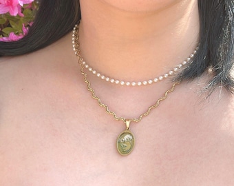 Layered Pearl Necklace Set, Gold and Pearl, Vintage Style Accessory