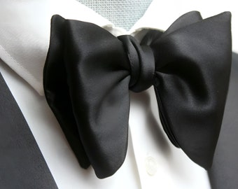 Black Oversized Butterfly Bow Tie, Tom Ford Style Bow Tie,  Pre-tied bow tie,Formal Tuxedo  Bow Tie,Black Wedding bow tie, Groomsman bow tie