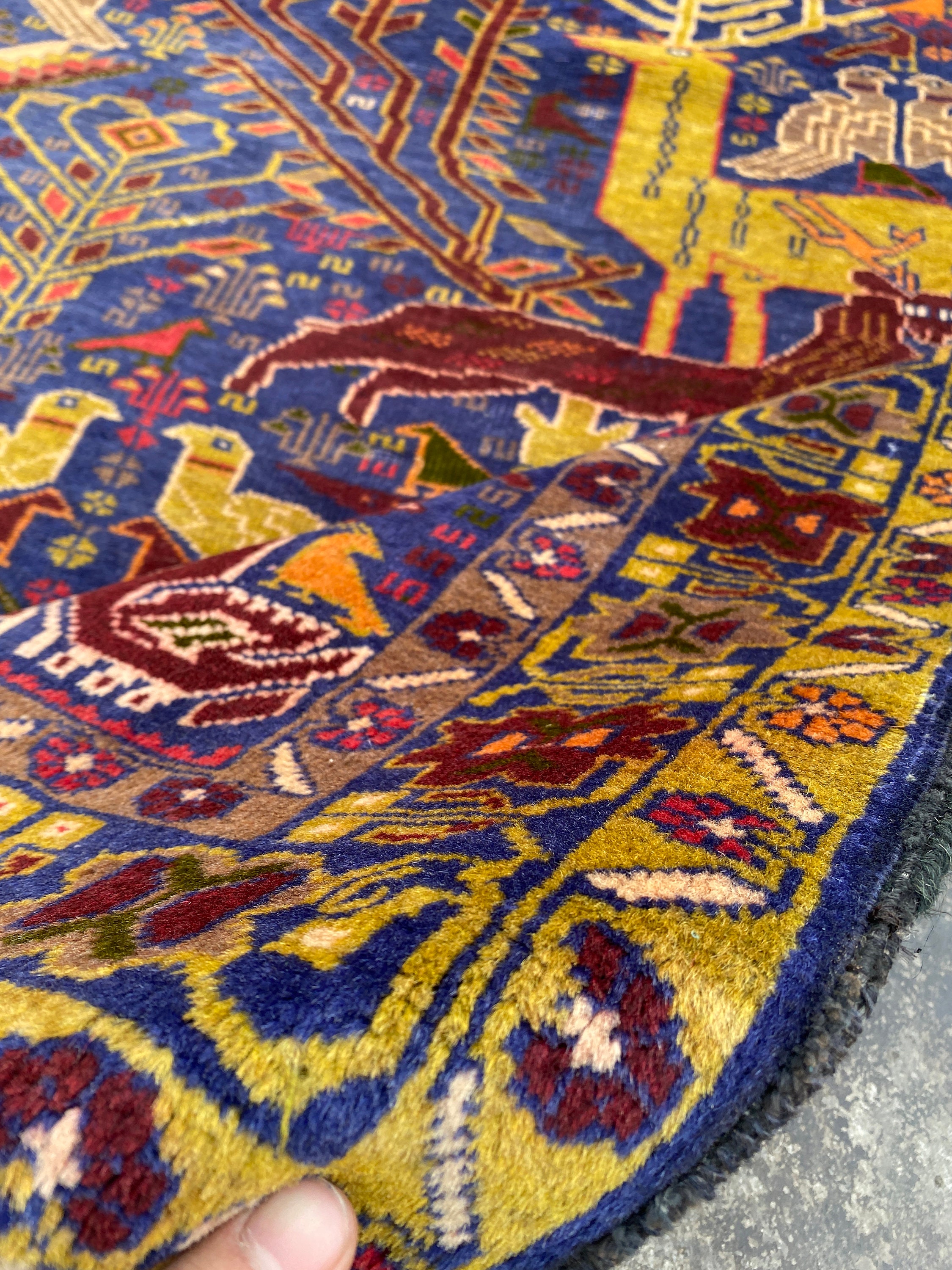 Collectors Piece Antique Low Piles, Animal Hunting Art Pictorial Rug