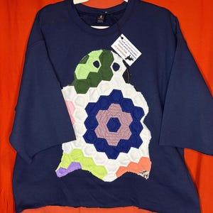 Quilt Patchwork Ghost Sweatshirt "Wisp" | Handmade Upcycled Grandmother's Flower Garden Quilt Appliqué | Cropped Halloween Top | size M/L