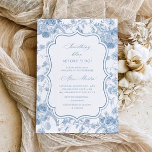 Modello di invito per la festa nuziale Something Blue Before I Do - Toile Flowers Summer Dusty Blue Invite Card, Spring Roses Wedding Party, bff8