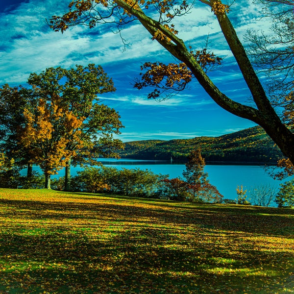 Fall Foliage - Autumn In Cooperstown New York in High Definition