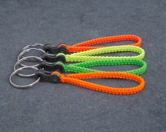 handmade keychain (neon orange green yellow salmon) with real chain link of a bicycle chain, macrame pendant chain link eBike