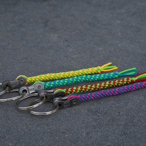 Handmade keychain with real chain link from a bicycle chain, pendant with bicycle chain link, bicycle, knotted, e-bike