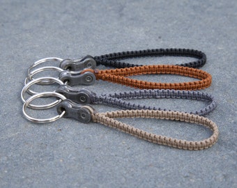 Chaveiro artesanal (preto, cinza, marrom, bege) com elo de corrente de bicicleta genuíno, pingente + elo de corrente, macramê, bicicleta elétrica