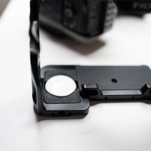 Support pour Airtag imprimé en 3D pour appareils photo Sony a7SIII/A1 avec cage inclinable