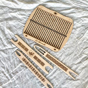 Personalized Square Weaving Loom Kit: Beginner Tapestry Weaving, Plywood Frame Small 45 threads