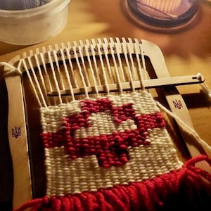 Personalized Square Weaving Loom Kit: Beginner Tapestry Weaving, Plywood Frame image 1