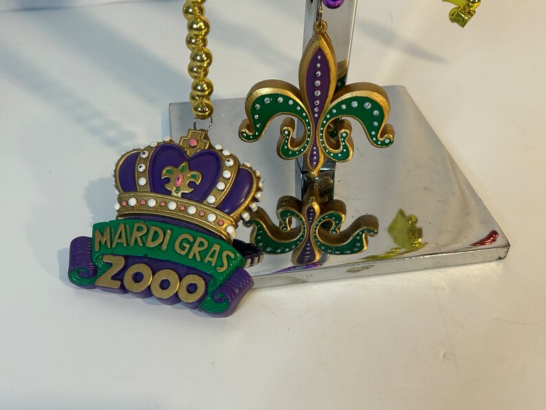 mardi gras specialty beads