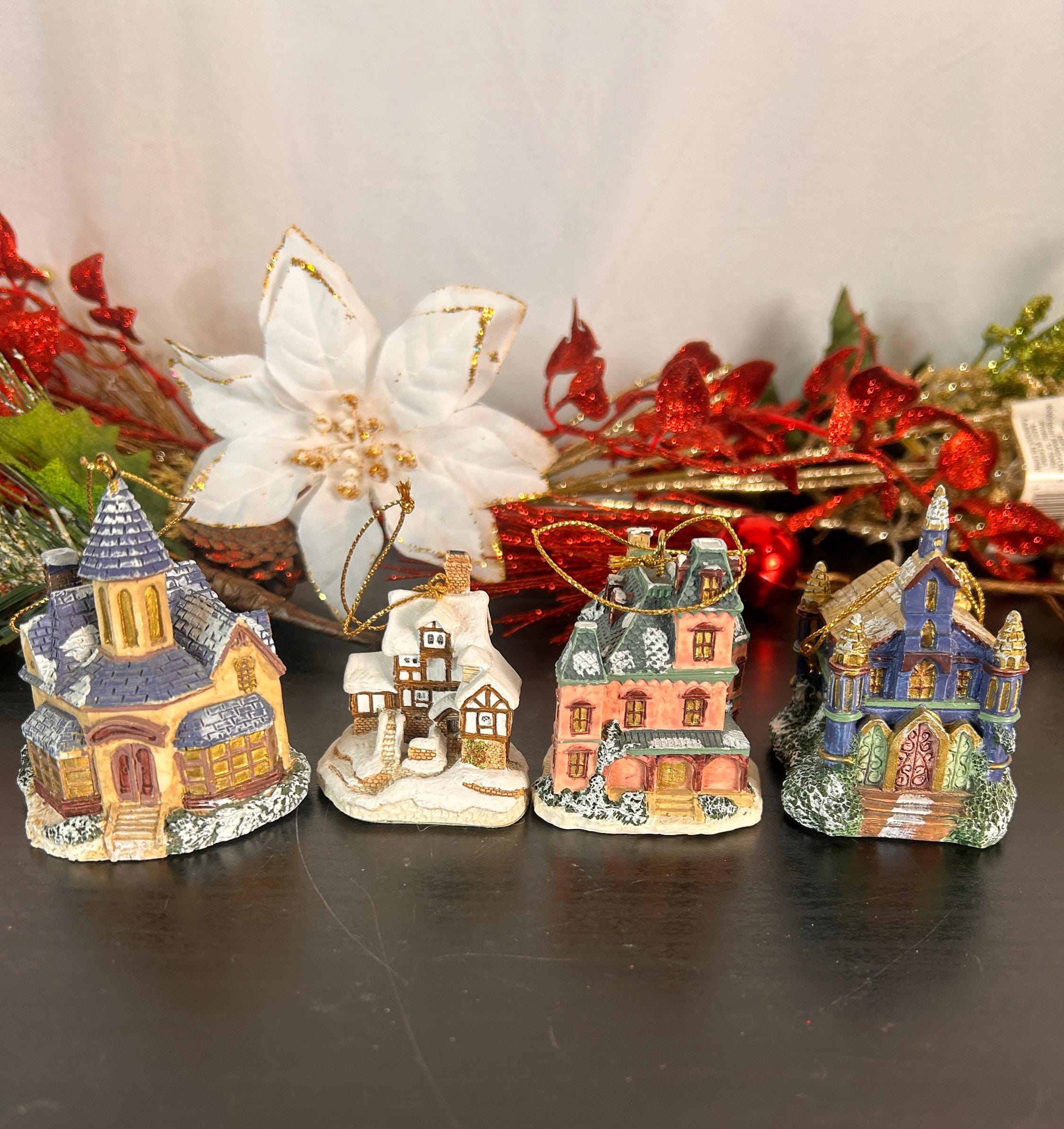 クリスマス村 オーナメント ヴィンテージの小さな村の建物のツリーオーナメント すべて別売り 4
