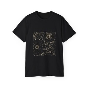 Gold Moon Phases Tee, Celestial Shirt, Lunar Cycle T-shirt, Night Sky Graphic Top, Astrology Gift, Moon Phase Shirt