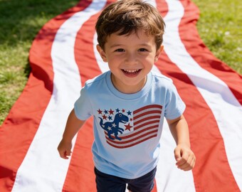 Camiseta infantil com estampa de dinossauro e bandeira para o 4 de julho, camiseta personalizada bordada para o 4 de julho, camiseta personalizada, camiseta do Dia da Independência, camiseta infantil com monograma