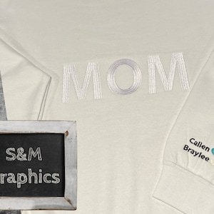 MOM Crewneck Sweatshirt, Embroidered Sweatshirt, Gifts for Her, Gift for Mom, Trendy Mom Sweatshirt,