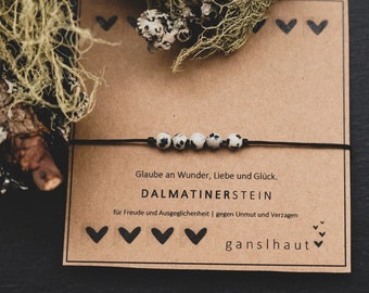 Armband mit mehreren Steinen