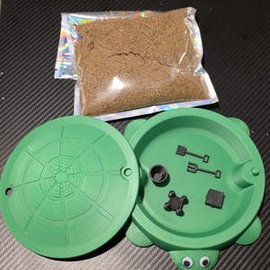 Desktop Turtle sandbox/zen garden with play sand