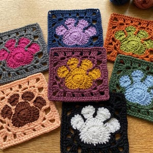 Paw Granny Square Crochet Pattern (PDF Download)