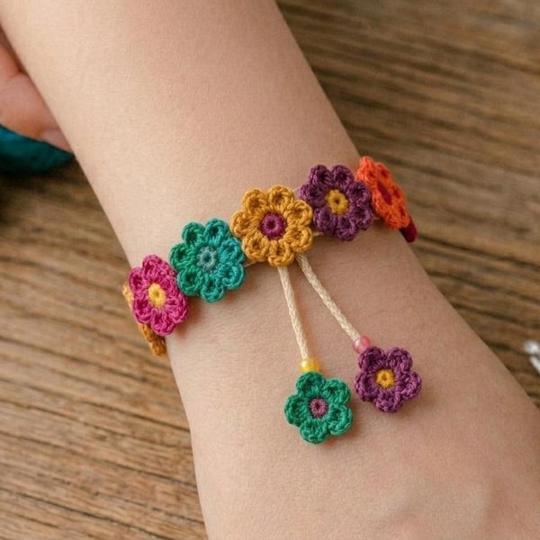Crochet Flower Bracelet Pattern PDF, Daisy Floral Jewelry (Digital Download)