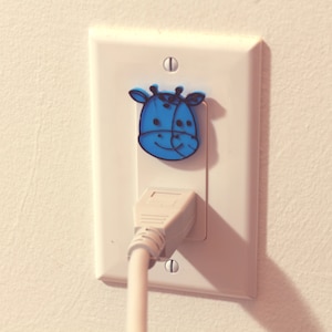 Cute Animal Giraffe Power Outlet Safety Cover For Canada/US/Japan/Mexico image 2