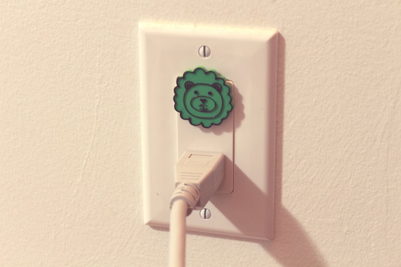 Cute Animal Lion Power Outlet Safety Cover For Canada/US/Japan/Mexico Green