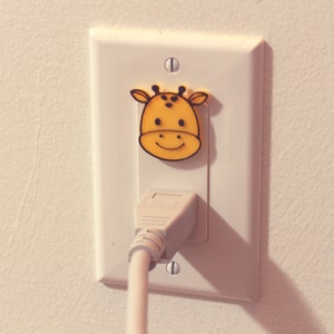 Cute Animal Giraffe Power Outlet Safety Cover For Canada/US/Japan/Mexico Yellow