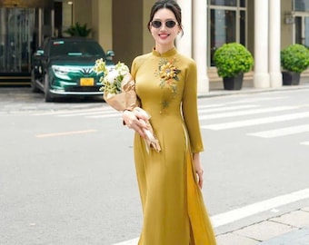 Vestido vietnamita Ao Dai con diseño floral 3D en color mostaza amarilla (incluye pantalones)