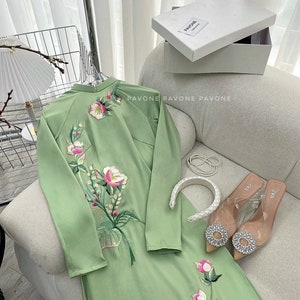 Green Vietnamese traditional Ao Dai long dress with 3D flower , including pants