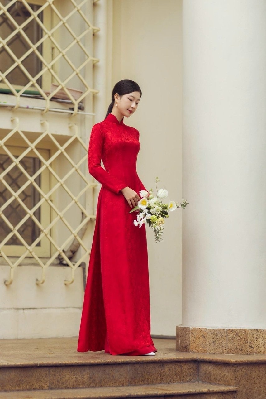 open lace back dress Vietnamese Traditional Dress for Women