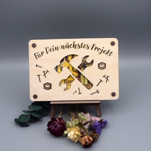 Handgefertigte Holzkarte für Geldgeschenke – perfekt für Handwerker, Geschenkkarte,  Geschenkverpackung, Werkzeugmotiv