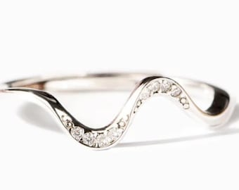 Anillo de olas minimalista "Has sobrevivido a demasiadas tormentas", anillo de olas de plata con altibajos, regalo de cumpleaños, regalo para la mejor amiga, regalo para el Día de la Madre