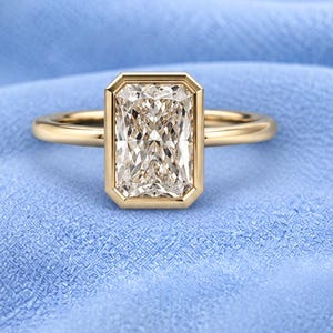 Emerald Cut Engagement Ring, Gold Rectangular Gemstone Ring, Minimalist Bridal Ring, Modern Wedding Ring, Elegant Anniversary Gift
