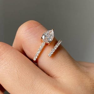 Solid Gold Pear Moissanite Engagement Ring, Bypass Moissanite Wedding Ring, Solitaire Proposal Cluster Ring, Adjustable Ring, Gift For Women