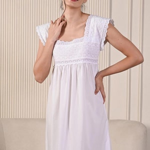 Girls white cotton nightdress new arrivals