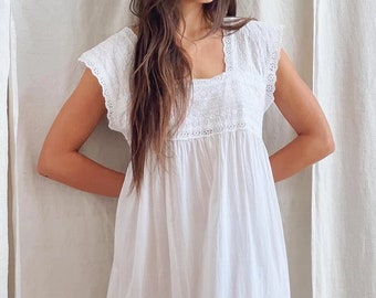 Feminine white 100% pure cotton nightgown women Victorian style sleepwear nightdress boho sleeveless nightie