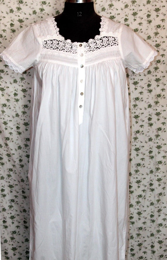 short white cotton dressing gown 100% Pure cotton women Victorian style nightgown Short Sleeves nightdress sleepwear boho nightie, Feminine White dress