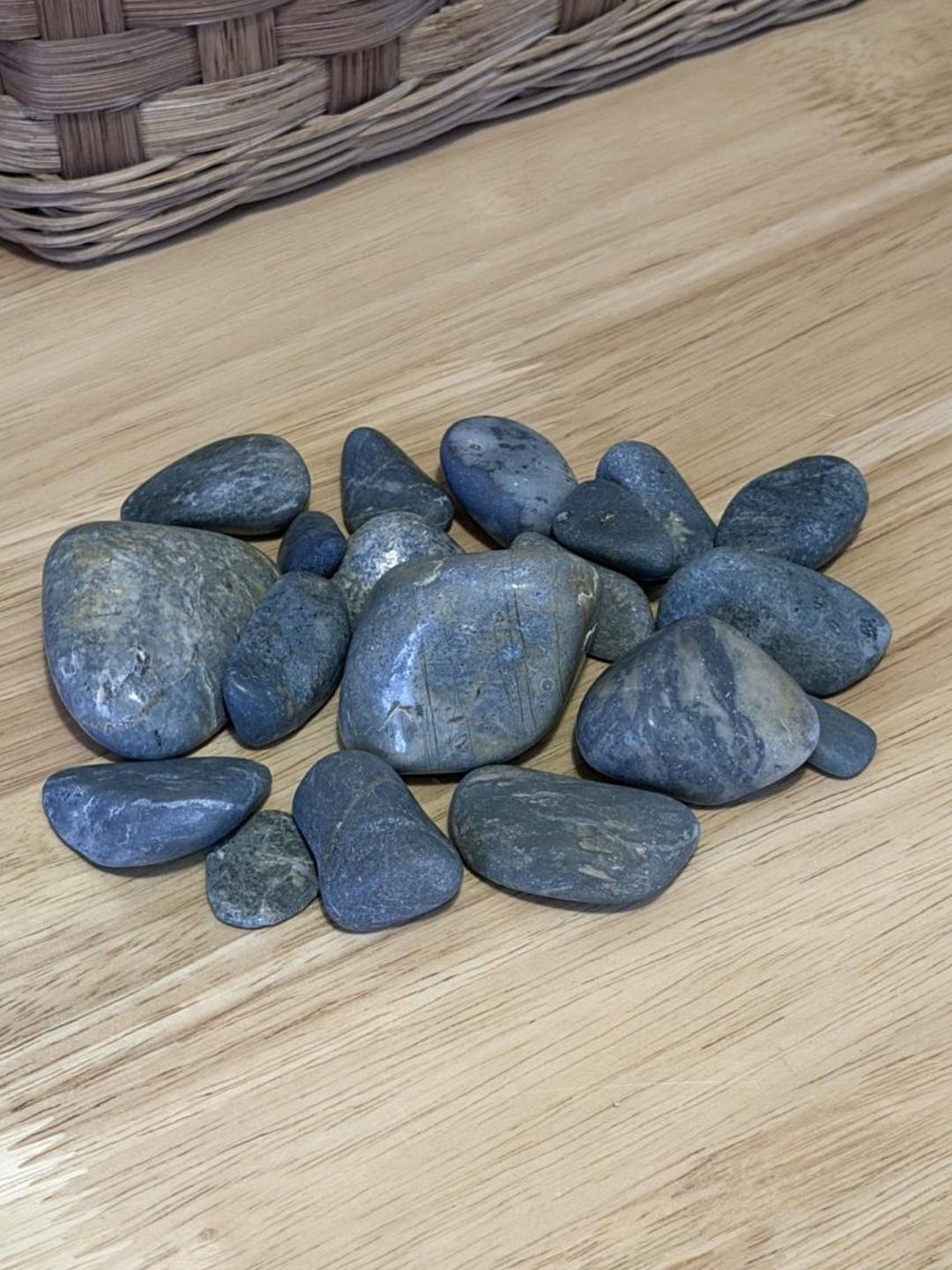 Patterned Tumbled Rocks Smooth Decorative Tumbled Rock Set - Dark and Light Green River Stone ...