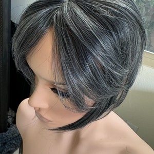 ティルスタイル ヘアピース グレー クリップイン ヘアトッパー 薄毛用 クラウン ショートヘアスタイル