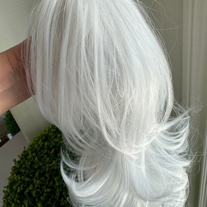 Tillstyle white claw clip ponytail clip in pony real hair like synthetic fibre Premium clip in pony tail hair extensions